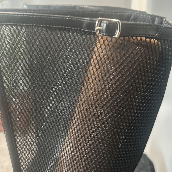 BKACK FAUX LEATHER & NET BOOT, ZIPPER IN BACK, SIZE 8 - Picture 7 of 8